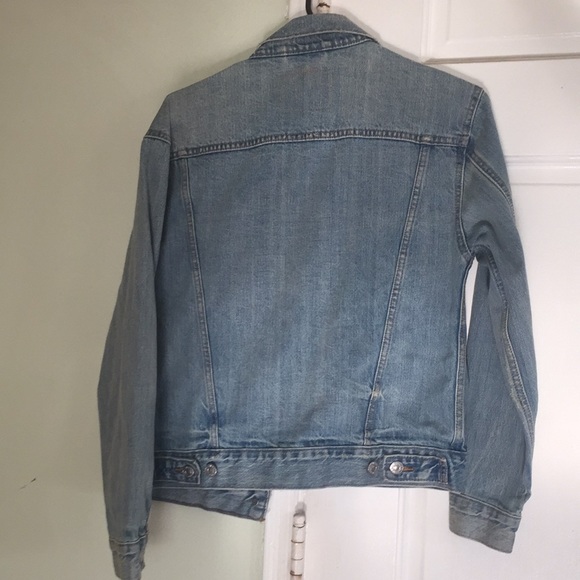 Levi’s Denim Ex-Boyfriend Trucker Jean Jacket - Picture 8 of 8